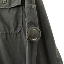 Load image into Gallery viewer, C.P Company Black Pullover Hooded Lens Smock - Large (L) PTP 23"