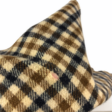 Load image into Gallery viewer, Aquascutum Classic House Check Pure Lambswool Scarf - One Size Fits All