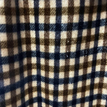 Load image into Gallery viewer, Aquascutum Classic House Check 100% Lambswool Scarf - One Size Fits All