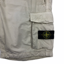 Load image into Gallery viewer, Stone Island Cream Bermuda Cargo Shorts - W 40"
