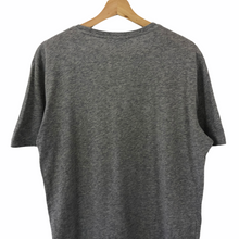 Load image into Gallery viewer, Aquascutum Grey Short Sleeved Pocket T-Shirt - Medium (M) PTP 21"