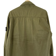 Load image into Gallery viewer, Stone Island Khaki Double Pocket Overshirt - Large (L) PTP 23.25"