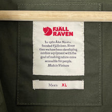 Load image into Gallery viewer, BNWT Fjallraven Deep Forrest Vardag Anorak - Extra Large (XL) PTP 27.5"