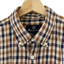 Load image into Gallery viewer, Aquascutum House Check Short Sleeved Shirt - Large (L) PTP 21"