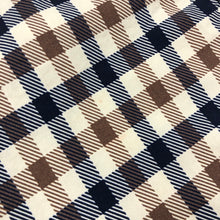 Load image into Gallery viewer, Aquascutum House Club Check Shorts - Medium (M)