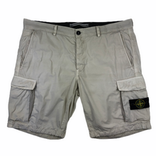 Load image into Gallery viewer, Stone Island Cream Bermuda Cargo Shorts - W 40"