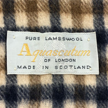 Load image into Gallery viewer, Aquascutum Classic House Check Pure Lambswool Scarf - One Size Fits All