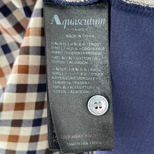 Load image into Gallery viewer, Aquascutum Navy / House Check Short Sleeved Polo - Triple Extra Large (XXXL) PTP 26"