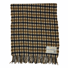 Load image into Gallery viewer, Aquascutum Classic House Check Pure Lambswool Scarf - One Size Fits All
