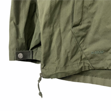 Load image into Gallery viewer, BNWT Fjallraven Deep Forrest Vardag Anorak - Extra Large (XL) PTP 27.5"