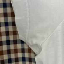 Load image into Gallery viewer, Aquascutum White / House Check Short Sleeved T-Shirt - Extra Large (XL) PTP 23"