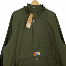 Load image into Gallery viewer, BNWT Fjallraven Deep Forrest Vardag Anorak - Extra Large (XL) PTP 27.5"
