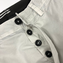 Load image into Gallery viewer, Stone Island White Bermuda Cargo Shorts - W 30"