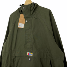 Load image into Gallery viewer, BNWT Fjallraven Deep Forrest Vardag Anorak - Extra Large (XL) PTP 27.5&quot;
