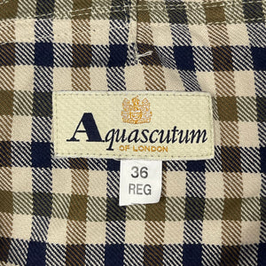 Aquascutum House Check Cargo Shorts - W 36"