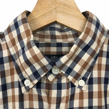 Load image into Gallery viewer, Aquascutum House Check Short Sleeved Shirt - Small (S) PTP 19&quot;
