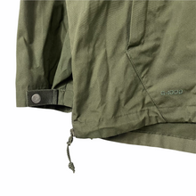 Load image into Gallery viewer, BNWT Fjallraven Deep Forrest Vardag Anorak - Extra Large (XL) PTP 27.5&quot;
