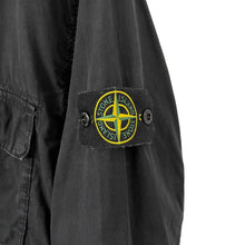 Load image into Gallery viewer, Stone Island Black Half Zip Pullover Smock - Large (L) PTP 25.5&quot;
